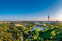 THERME ERDING & Victor's Residenz-Hotel München - Blick auf den Olympiapark in München