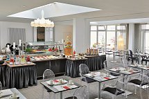 THERME ERDING & Victor's Residenz-Hotel München - Frühstücksbuffet