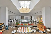 THERME ERDING & Victor's Residenz-Hotel München - Frühstücksbuffet