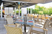 THERME ERDING & Victor's Residenz-Hotel München - Terrasse