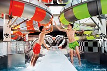 THERME ERDING & Hotel Holiday Inn Express Munich Airport – Erding - Rutschenspaß