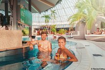 THERME ERDING & Hotel Holiday Inn Express Munich Airport – Erding - Poolbar