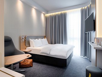 THERME ERDING & Hotel Holiday Inn Express Munich Airport – Erding - Wohnbeispiel Doppelzimmer (Zimmercodierung DB9)