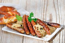 Donna Hotel Klosterhof - Nürnberger Rostbratwürstchen mit Sauerkraut