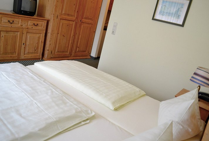 Hotel Am Pfahl - Beispiel Doppelzimmer (Zimmercodierung DB8)