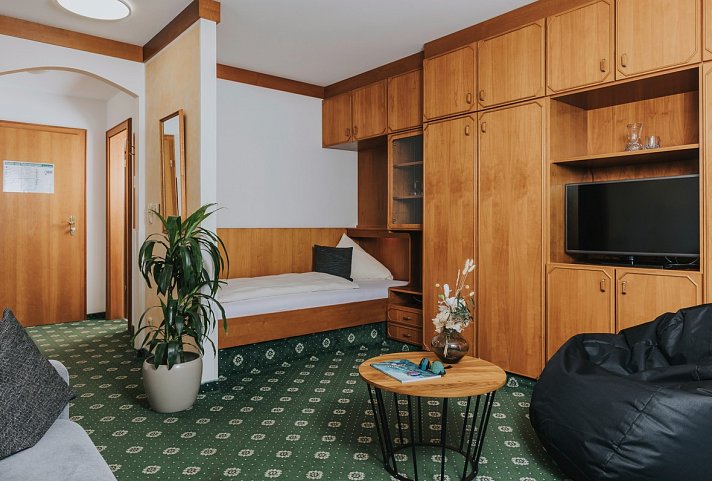 Ortner's Haus Anger - Wohnbeispiel Einzelzimmer (Zimmercodierung EB8)