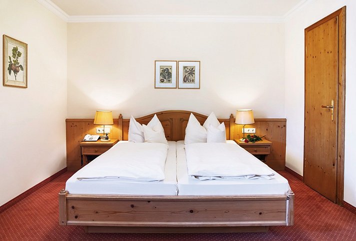 Sammareier Gutshof - Beispiel Doppelzimmer Typ Rott bzw. Einzelzimmer