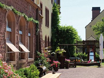 Hotel Franziskushöhe - Außenansicht/Terrasse