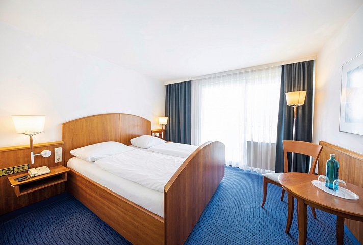 Landhotel Das Karoli Waldkirchen - Wohnbeispiel Doppelzimmer Komfort (Zimmercodierung DF1)