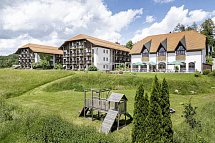 Hotel Waldkirchen am Badepark - Außenansicht