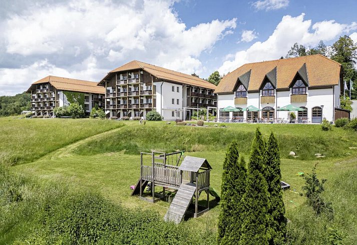 Hotel Waldkirchen am Badepark - Außenansicht