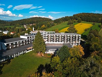 Wellnesshotel Sonnenhof Residenz - Luftansicht Hotel