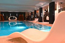 Wellnesshotel Sonnenhof Residenz - Innenpool