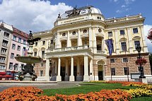 Flusskreuzfahrt Donau Boat & Bike (bis Budapest) - Bratislava, Nationaltheater