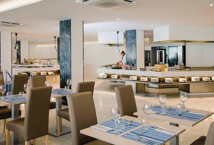 Mallorca Rundreise - Hotel Alua Leo - Restaurant im Hotel Alua Leo