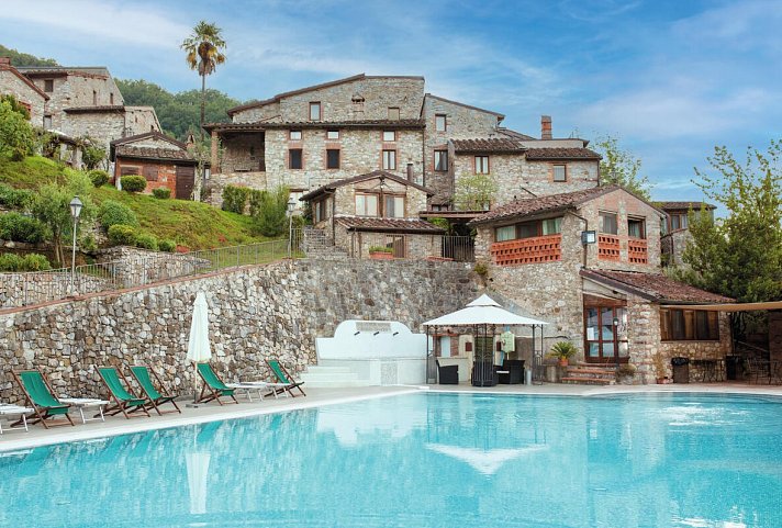 Borgo Giusto Tuscany - Außenansicht mit Pool