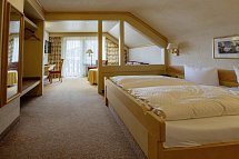 Hotel Lamm Mitteltal - Wohnbeispiel Doppelzimmer Superior (DZ Typ Schramberg)