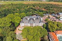 Parkhotel Kurhaus - Luftaufnahme Hotel
