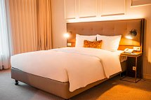 Parkhotel Kurhaus - Wohnbeispiel Doppelzimmer Komfort Queen Innenhof/Eingang
