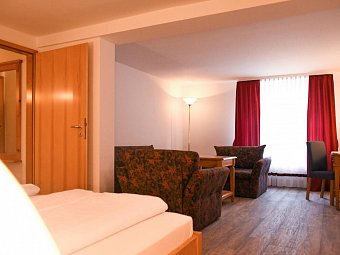 Hotel Weinheber Hornung - Wohnbeispiel Doppelzimmer Comfort (Zimmercodierung DB9)
