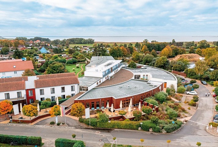 SEETELHOTEL Nautic Usedom Hotel & Spa - Außenansicht - Luftaufnahme
