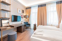 SEETELHOTEL Pommerscher Hof - Wohnbeispiel Doppelzimmer Landseite Balkon (Zimmercodierung DB2)