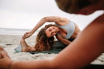 Santé Royale Rügen Resort - Yoga am Strand