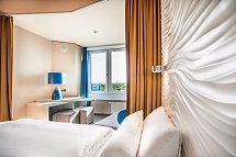 aja Warnemünde - Wohnbeispiel Doppelzimmer seitl. Meerblick (Zimmercodierung D1N)