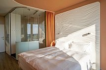 aja Warnemünde - Wohnbeispiel Doppelzimmer seitl. Meerblick (Zimmercodierung D1N)