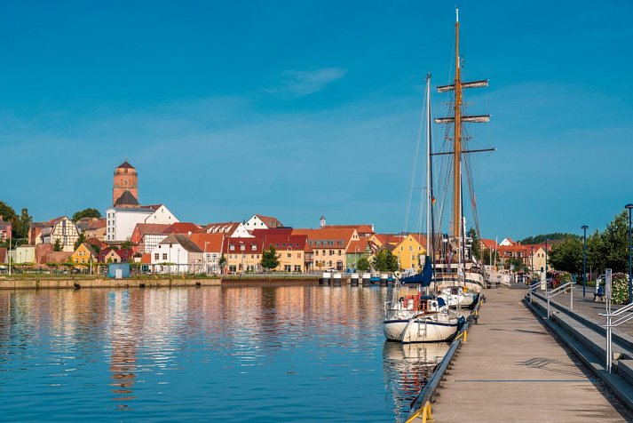 Baltic Sport und Ferienhotel - Wolgast - Hafen und Altstadt
