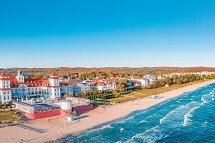 Rügen-Roulette - Strand und Kurhaus von Binz