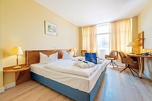 Arkona Strandhotel - Wohnbeispiel Doppelzimmer Landseite (Zimmercodierungen DBL & DB9)