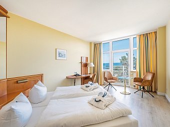 Arkona Strandhotel - Wohnbeispiel Doppelzimmer Meerseite (Zimmercodierung DBC.DB8)