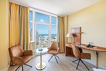 Arkona Strandhotel - Wohnbeispiel Doppelzimmer Meerseite (Zimmercodierungen DBC & DB8)
