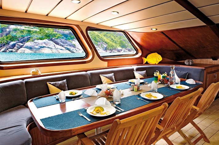 Seychellen - Boat & Hotel