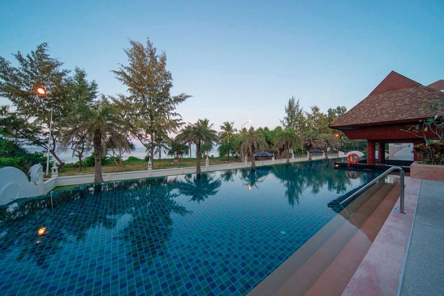 Asien - Vietnam, Kambodscha Rundreise & Baden Thailand - Hotelpool
