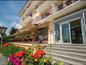 Hotel L`Alexain - Außenansicht