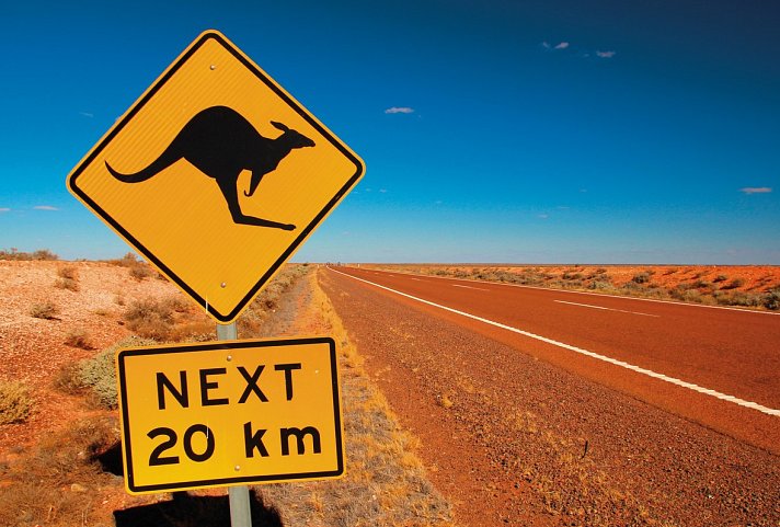 Australien & Neuseeland Rundreise - Straßenschild im Outback