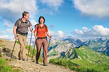 Hotel ADAPURA Wagrain - Wanderung in den Bergen