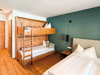 Wander- und Familienhotel Erika - Wohnbeispiel Familienzimmer
