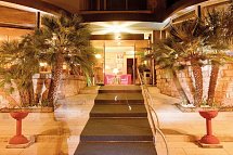 Hotel Rely - Eingangsbereich des Hotels