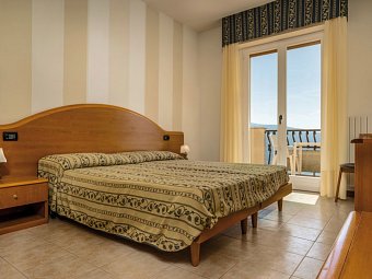 Hotel La Rotonda - Wohnbeispiel Doppelzimmer Seeblick