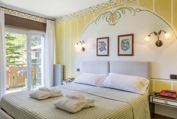 Hotel Miralago - Wohnbeispiel Doppelzimmer Seeblick