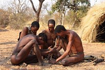 Namibia Rundreise - San Buschmann Dorf