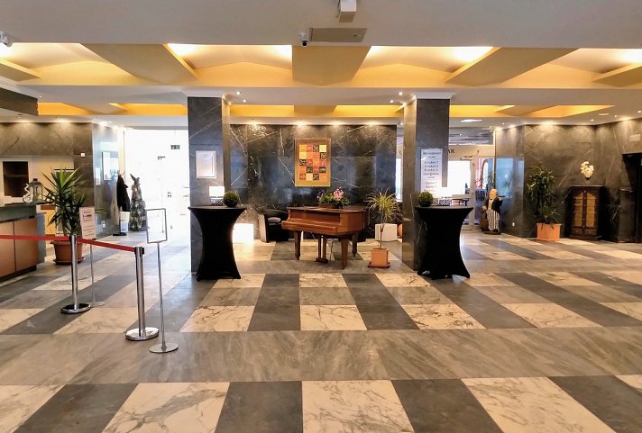 CAREA Residenz Hotel Harzhöhe - Empfang/ Lobby
