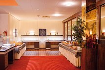 CAREA Residenz Hotel Harzhöhe - Buffet im Restaurant Harzhöhe