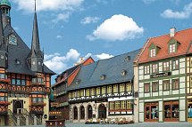 A-ROSA Gothisches Haus Wernigerode - Rathaus und Außenansicht des Hotels