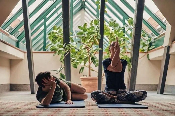 A-ROSA Gothisches Haus Wernigerode - Yoga im Wellnessbereich