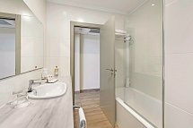 Sol Marbella Estepona · Atalaya Park - Badbeispiel Doppelzimmer (Zimmercodierungen DB1, DB2, D1M & D2M)