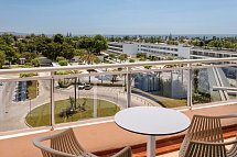 Sol Marbella Estepona · Atalaya Park - Balkon-/Blickbeispiel Doppelzimmer (Zimmercodierungen DB1 & DB2)